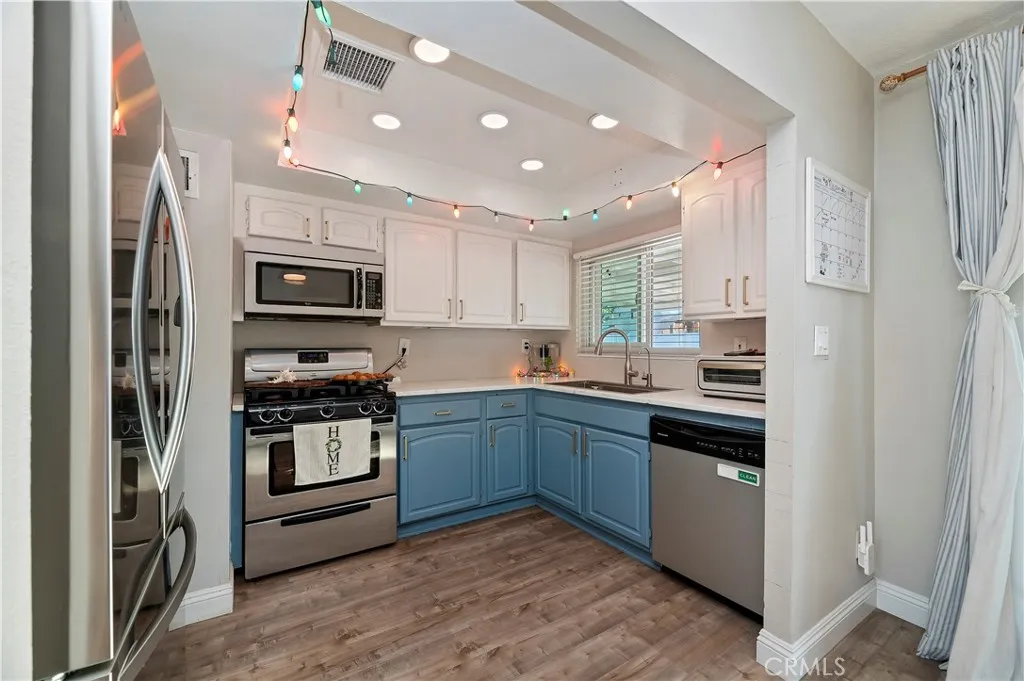 25143 Sugar Hill, Moreno Valley, California 92553 home-pic-11