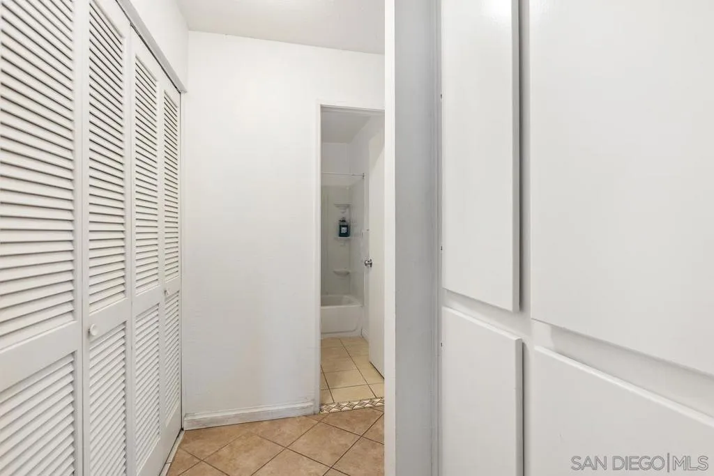7425 Charmant 2801, San Diego, California 92122 home-pic-15