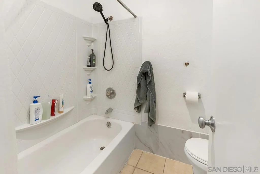 7425 Charmant 2801, San Diego, California 92122 home-pic-21