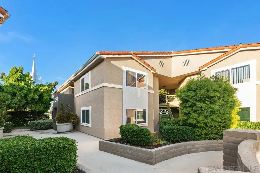 7425 Charmant 2801, San Diego, California 92122 home-pic-22