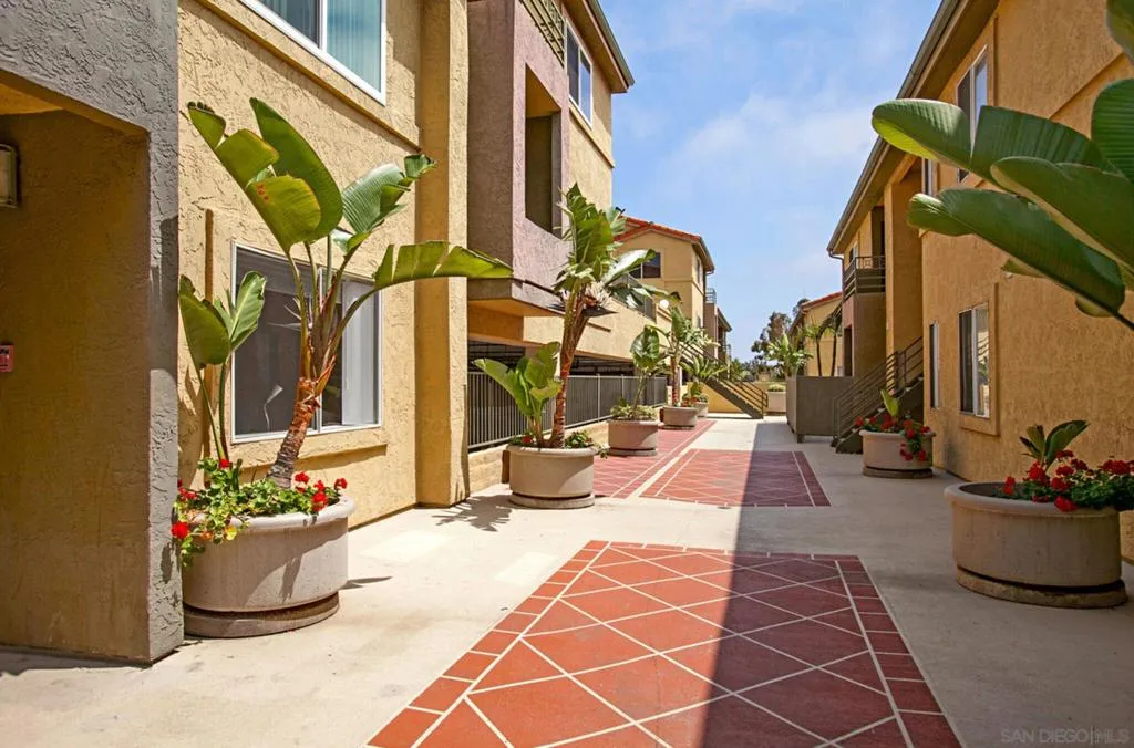 7425 Charmant 2801, San Diego, California 92122 home-pic-27