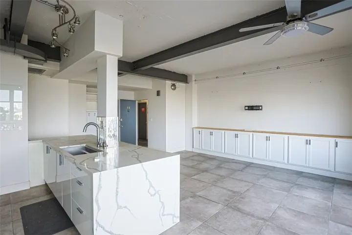 100 Atlantic Ave, Long Beach, California 80802