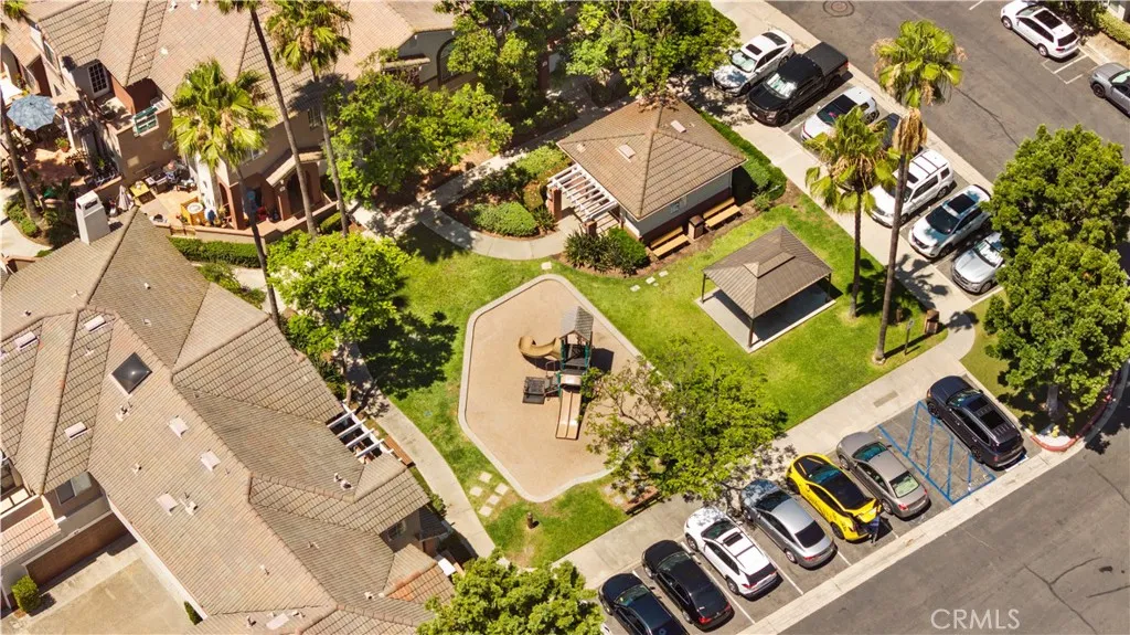 67 Santa Barbara Court, Lake Forest, California 92610 home-pic-38