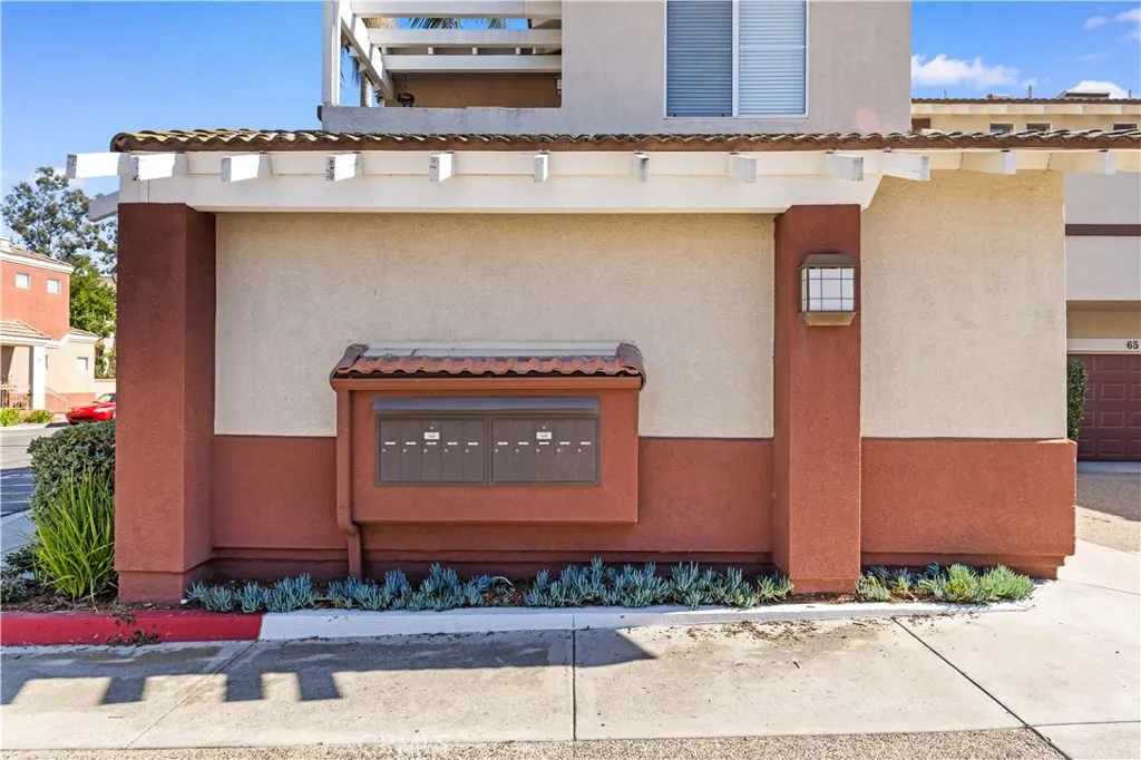 67 Santa Barbara Court, Lake Forest, California 92610 home-pic-31