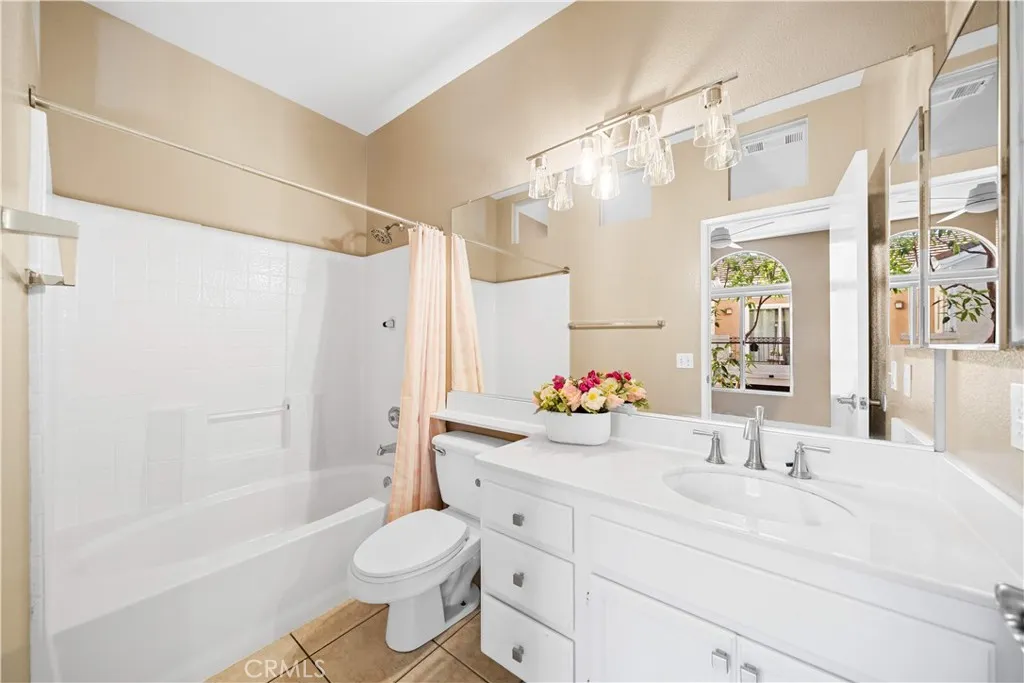 67 Santa Barbara Court, Lake Forest, California 92610 home-pic-20