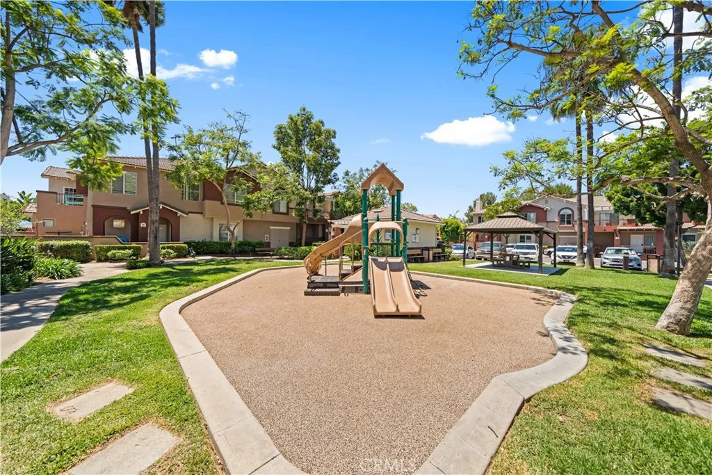 67 Santa Barbara Court, Lake Forest, California 92610 home-pic-36