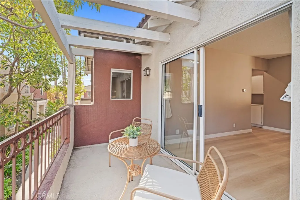 67 Santa Barbara Court, Lake Forest, California 92610 home-pic-10