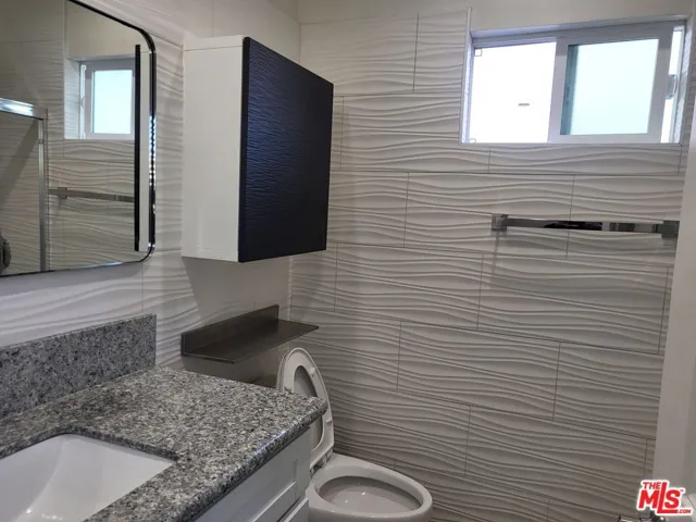 2754 W 12th Street, Los Angeles, California 90006