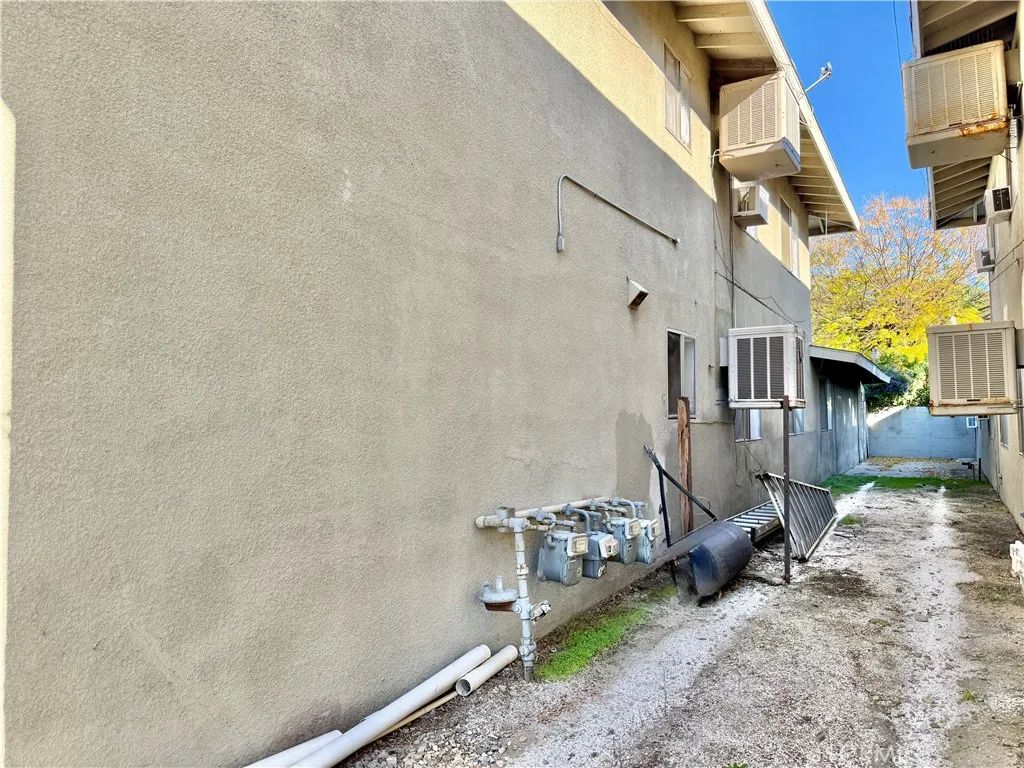 1031 Friar Lane, Pomona, California 91766 home-pic-8