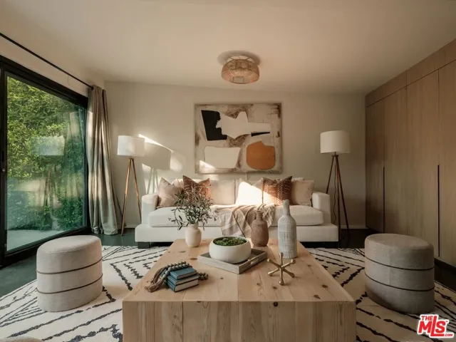 430 N Flores Street, Los Angeles, California 90048