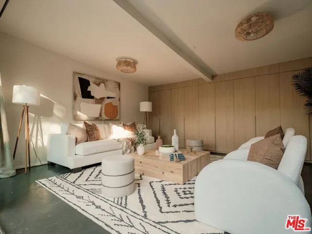 430 N Flores Street, Los Angeles, California 90048