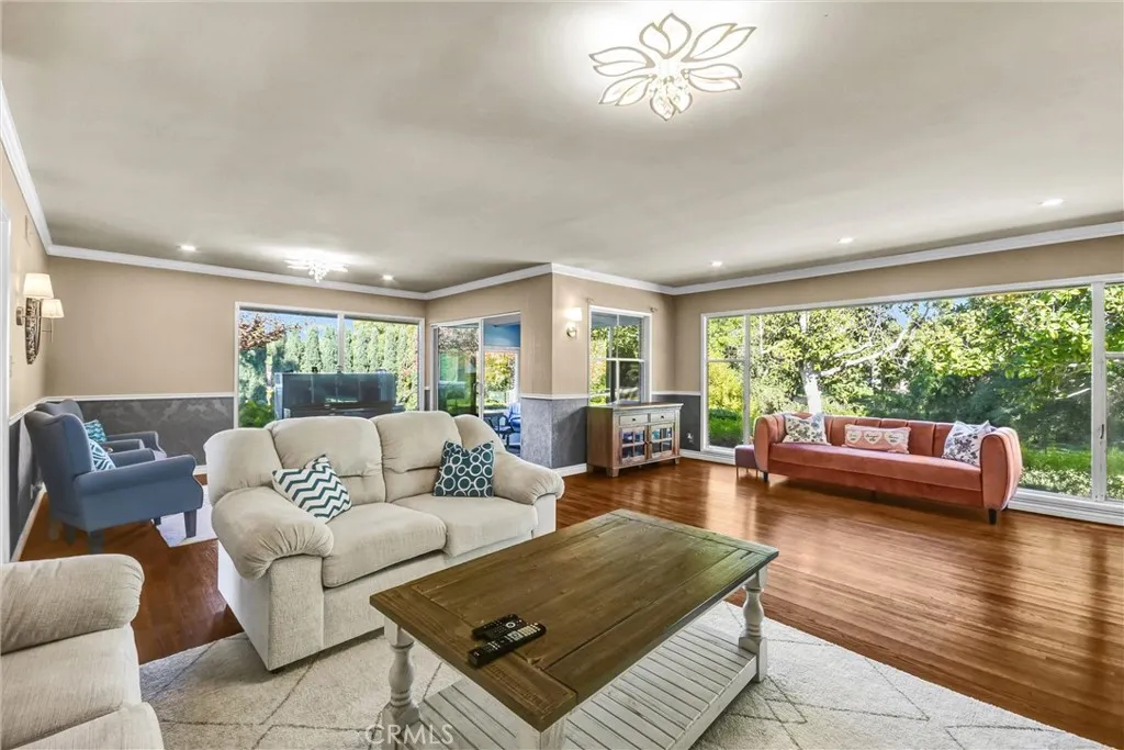 2880 N Theodora, Covina, California 91724 home-pic-7