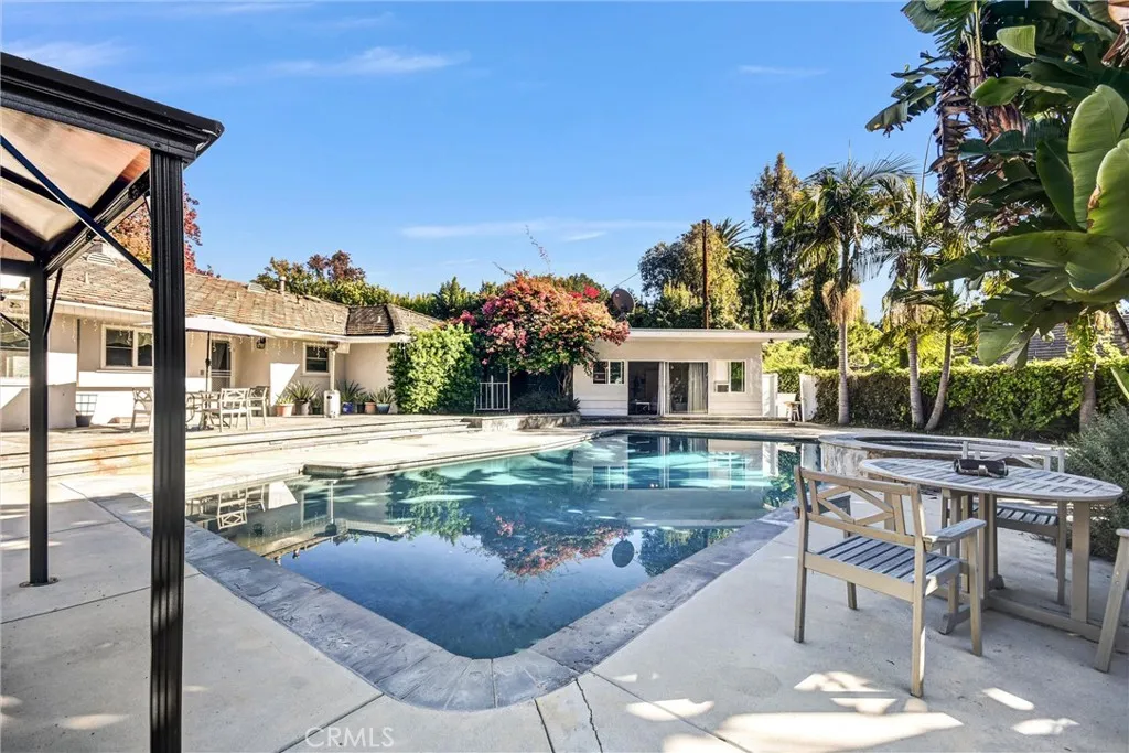 2880 N Theodora, Covina, California 91724 home-pic-35