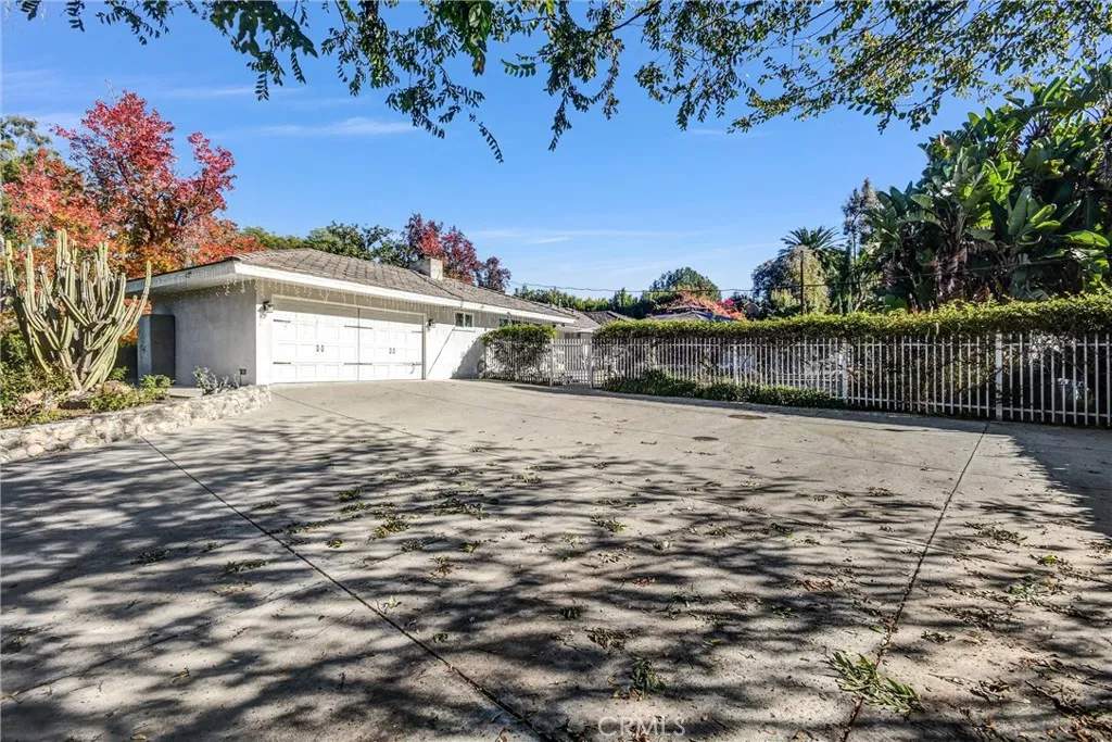 2880 N Theodora, Covina, California 91724 home-pic-44