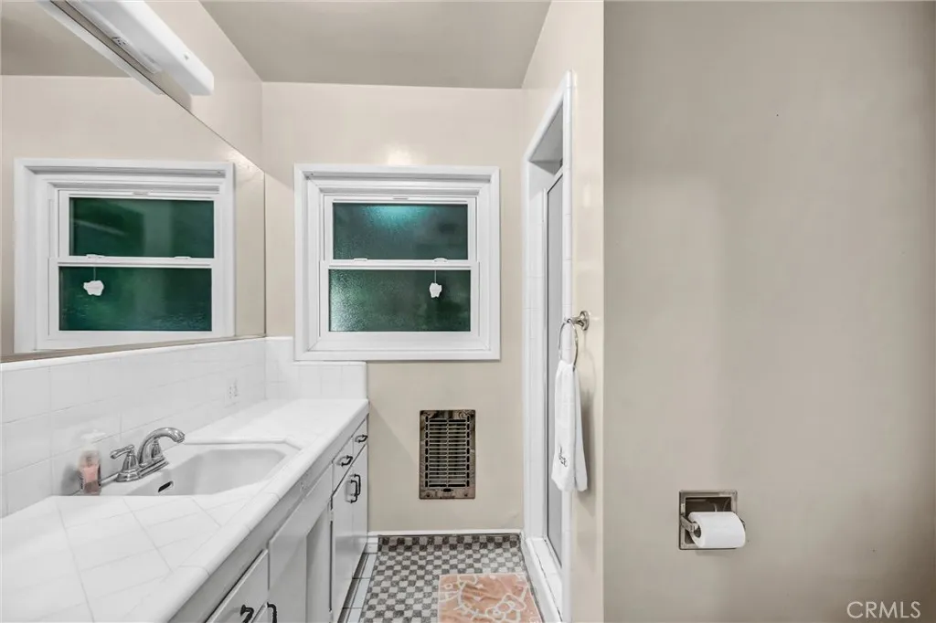 2880 N Theodora, Covina, California 91724 home-pic-27