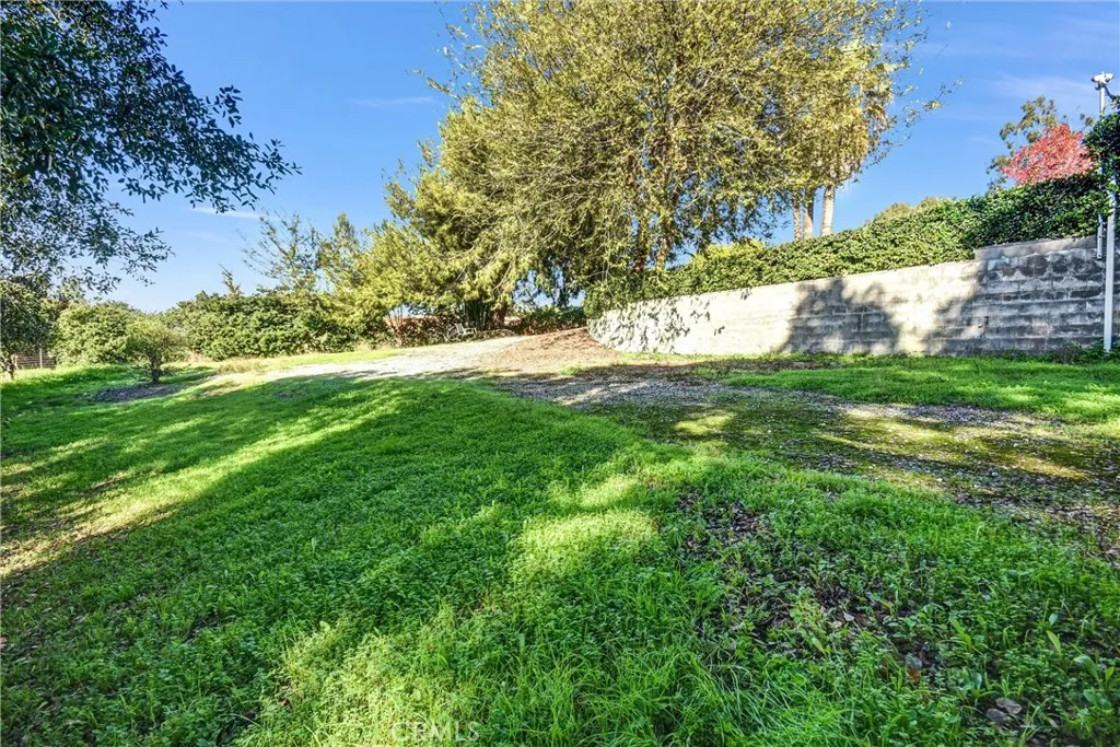 2880 N Theodora, Covina, California 91724 home-pic-46