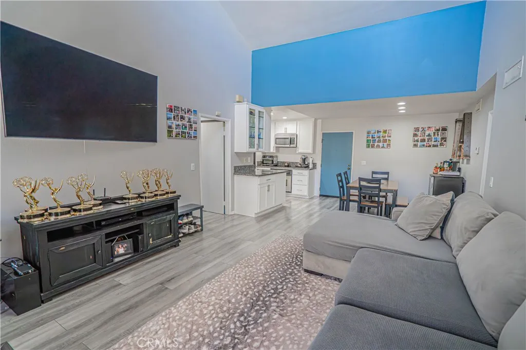 4239 Via Arbolada 303, Los Angeles, California 90042 home-pic-19