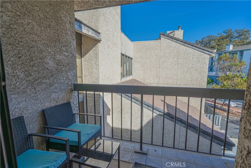 4239 Via Arbolada 303, Los Angeles, California 90042 home-pic-28