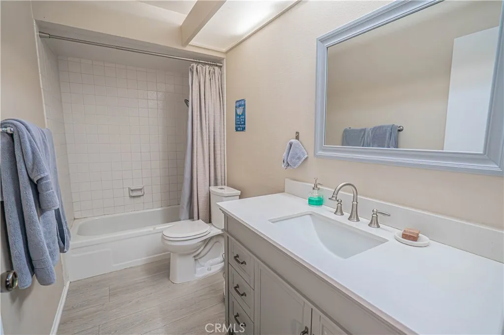 4239 Via Arbolada 303, Los Angeles, California 90042 home-pic-31
