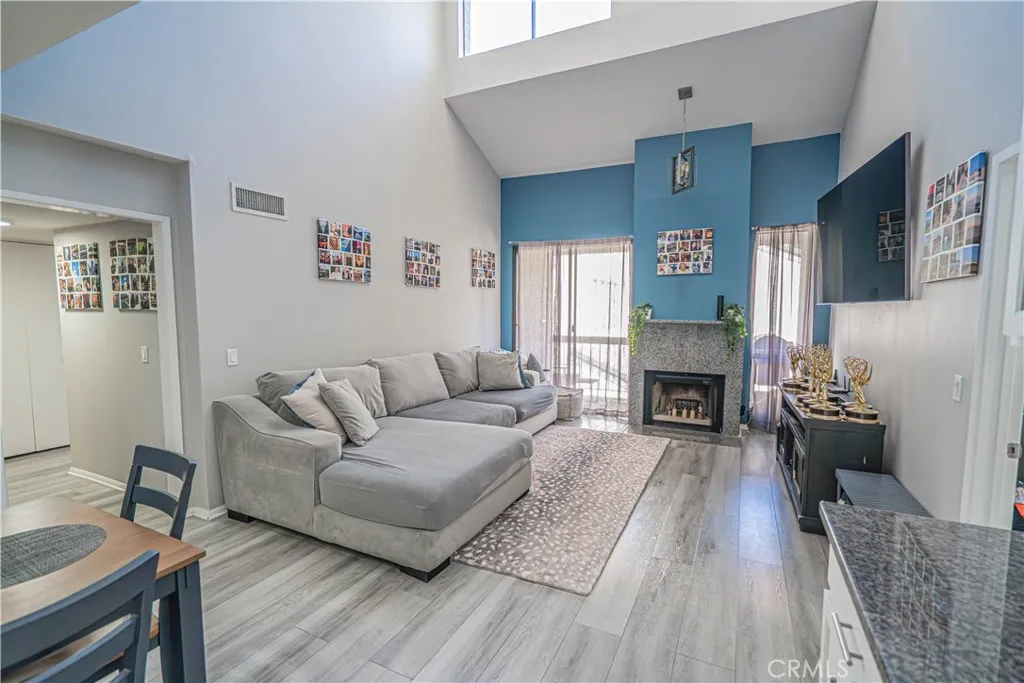 4239 Via Arbolada 303, Los Angeles, California 90042 home-pic-17