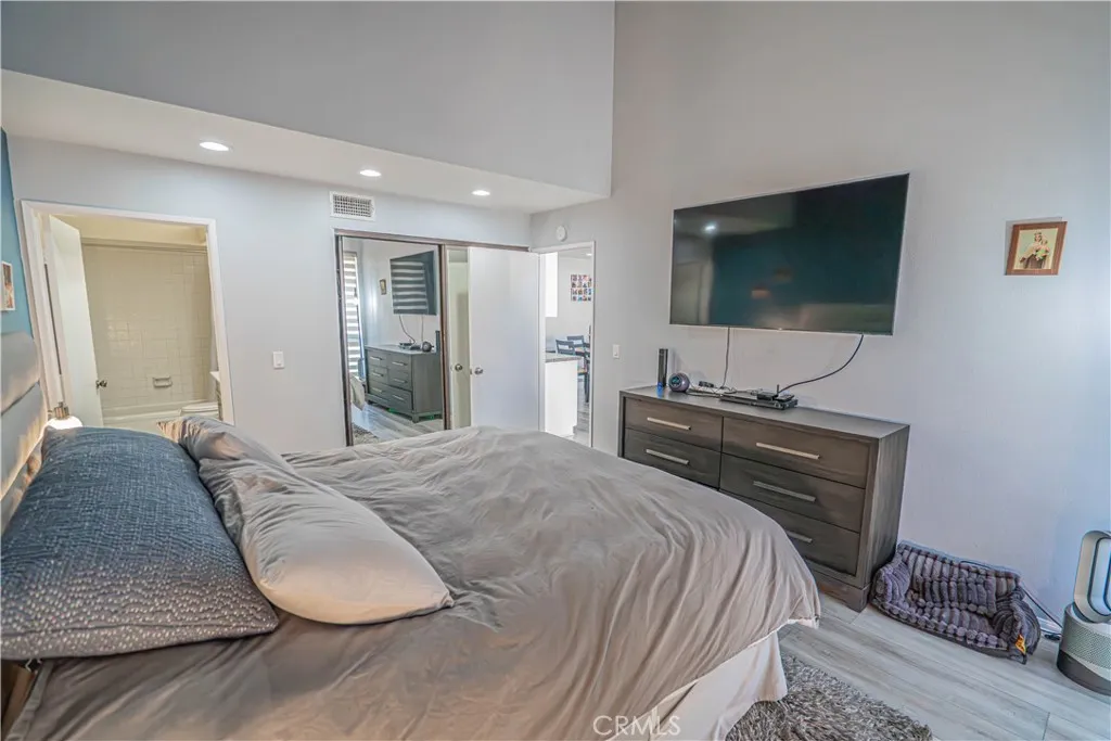4239 Via Arbolada 303, Los Angeles, California 90042 home-pic-33