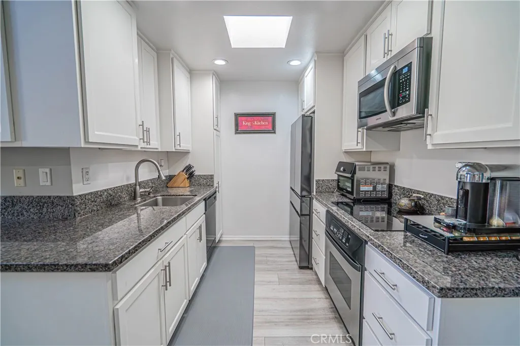 4239 Via Arbolada 303, Los Angeles, California 90042 home-pic-14