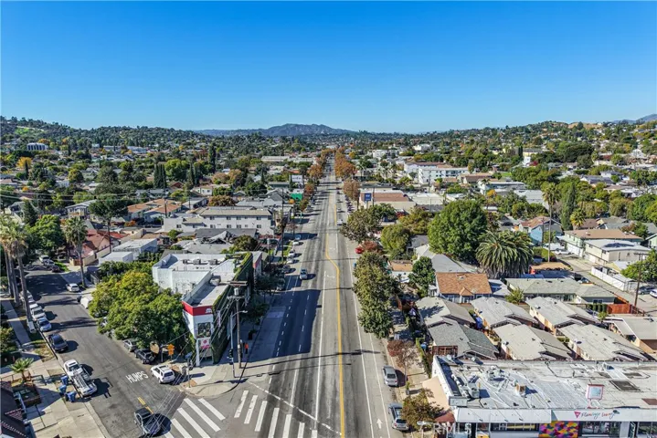 Close to Major Freeways