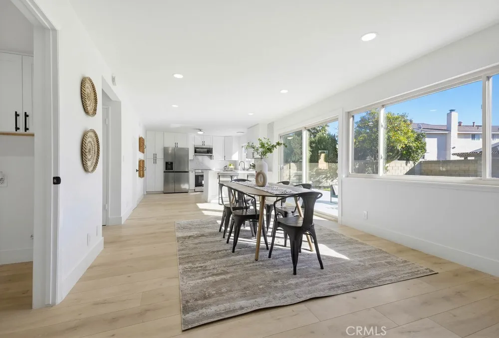 2228 E Nyon Avenue, Anaheim, California 92806 home-pic-12