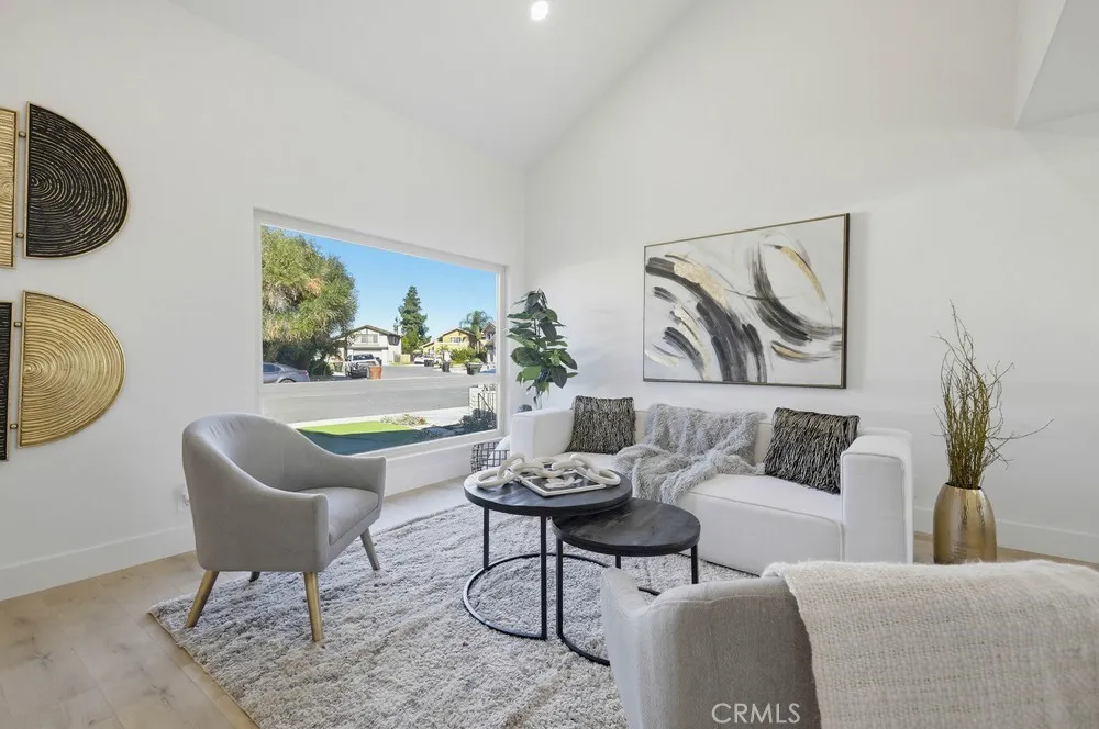 2228 E Nyon Avenue, Anaheim, California 92806 home-pic-8
