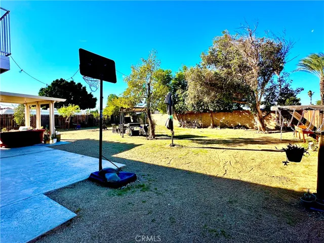 1142 Brentwood, Rialto, California 92376