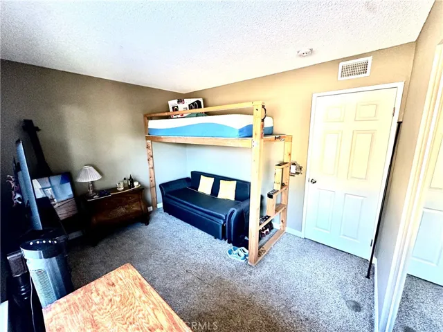 1142 Brentwood, Rialto, California 92376