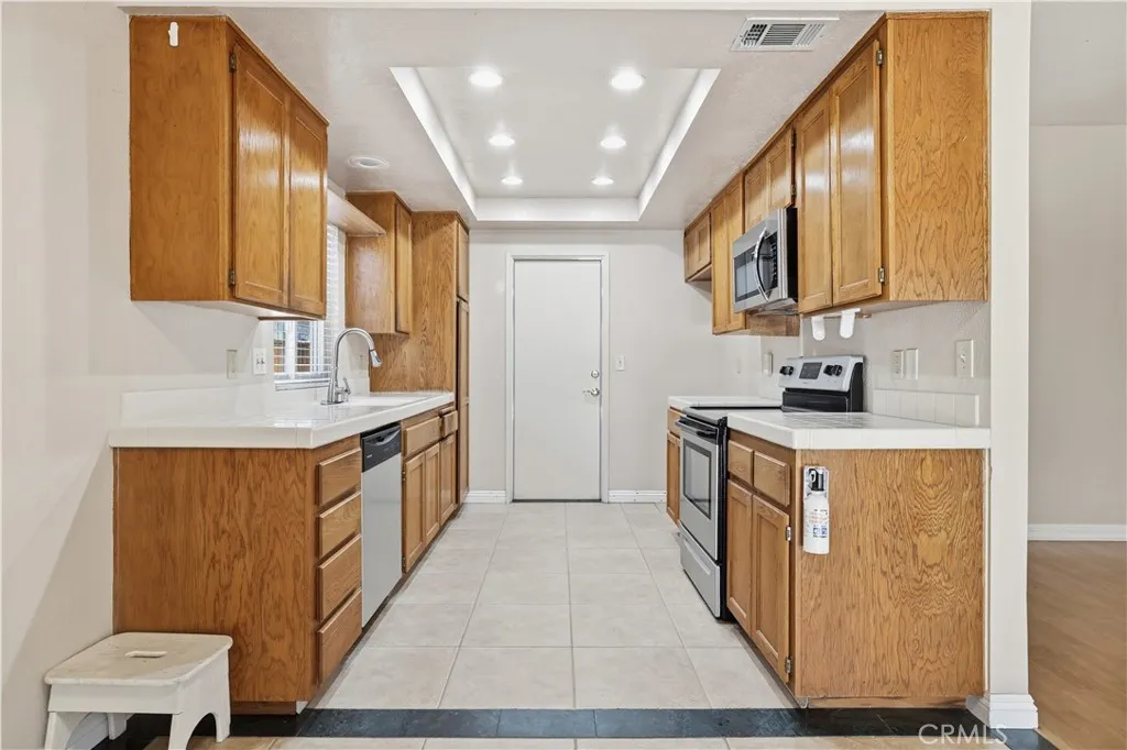 2635 Beech Tree, Hemet, California 92545 home-pic-3