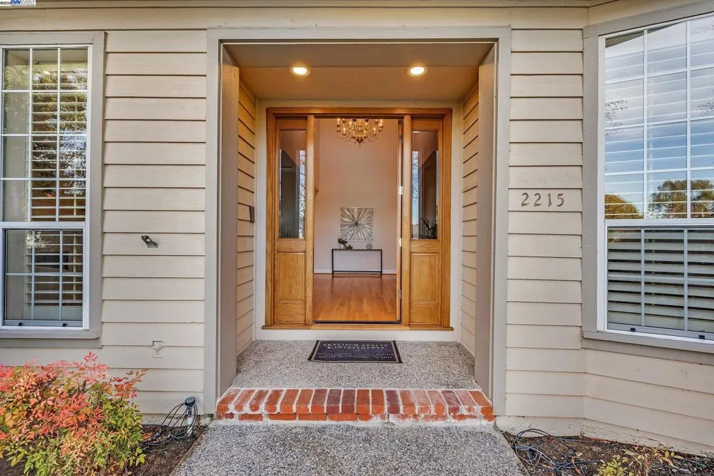2215 Chardonnay Way, Livermore, California 94550 home-pic-4