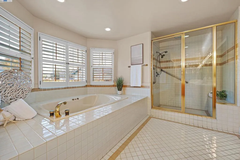 2215 Chardonnay Way, Livermore, California 94550 home-pic-22