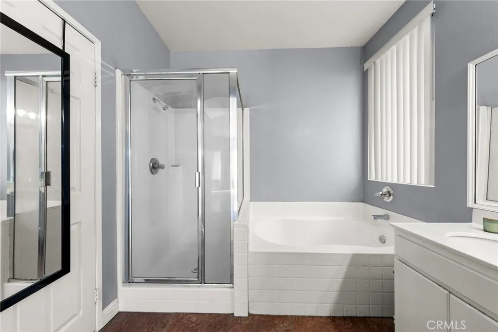 4060 N Flame Tree, Rialto, California 92377 home-pic-25