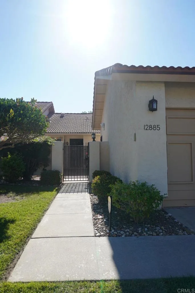 12885 Camino De La Breccia, San Diego, California 92128 home-pic-2