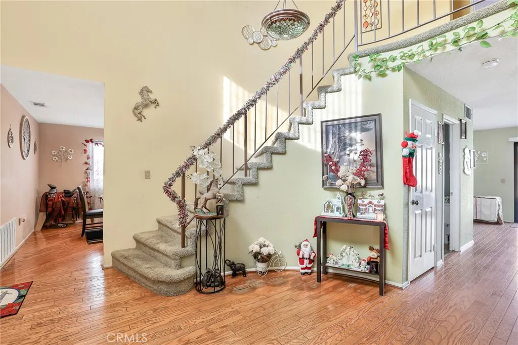 3027 W Avenue J4, Lancaster, California 93536 home-pic-3