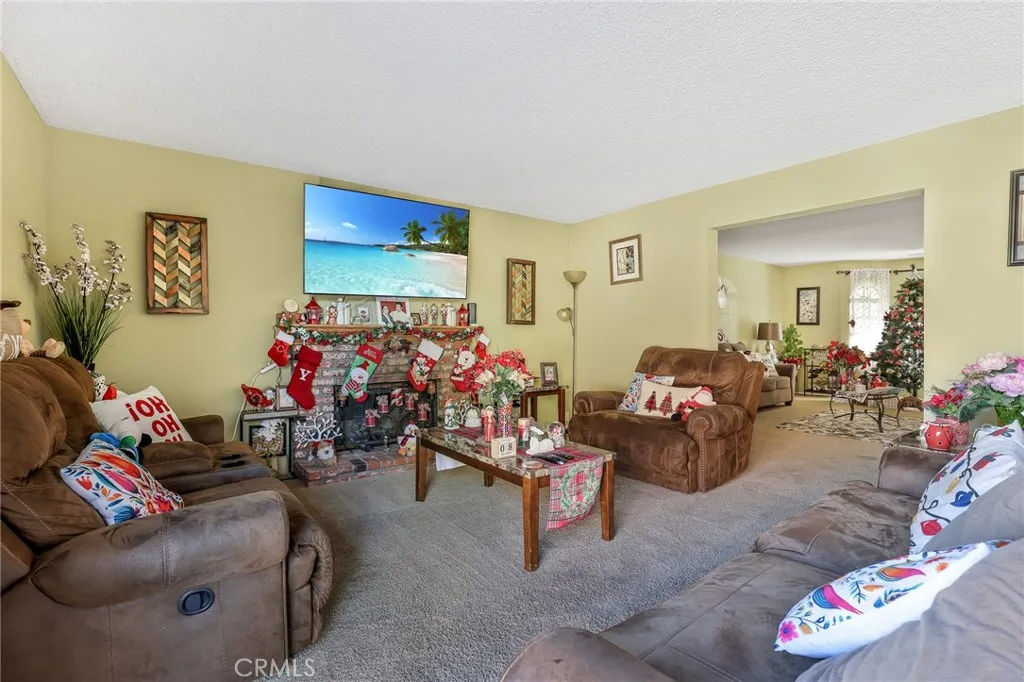 3027 W Avenue J4, Lancaster, California 93536 home-pic-8