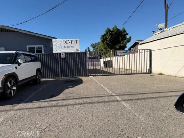 Remote controlled gate