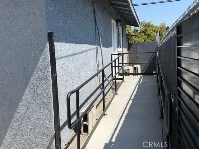 Unit 506 entrance way