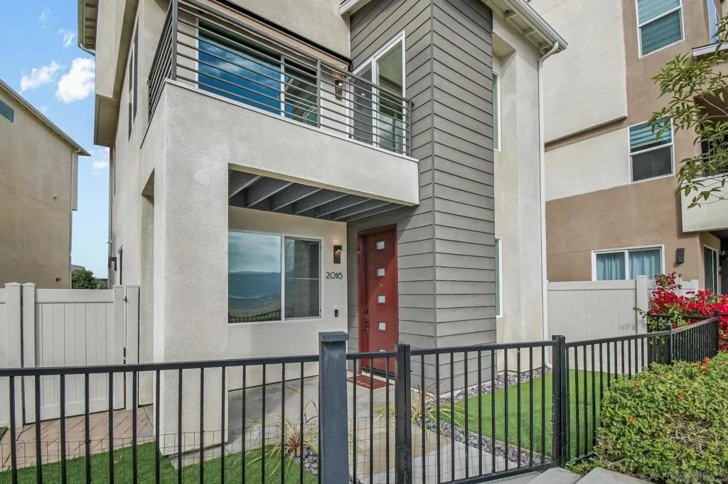 2016 Callisto Terrace, Chula Vista, California 91915 home-pic-0