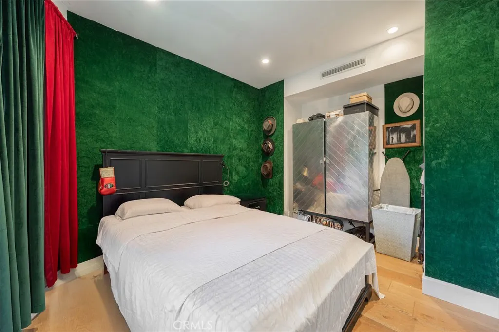 2239 Laurel Canyon, Los Angeles, California 90046 home-pic-12