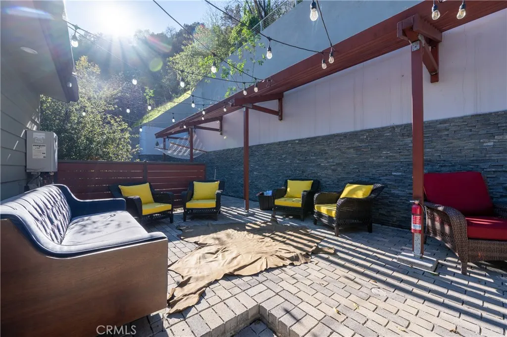 2239 Laurel Canyon, Los Angeles, California 90046 home-pic-24
