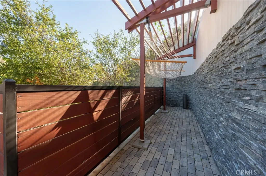 2239 Laurel Canyon, Los Angeles, California 90046 home-pic-26