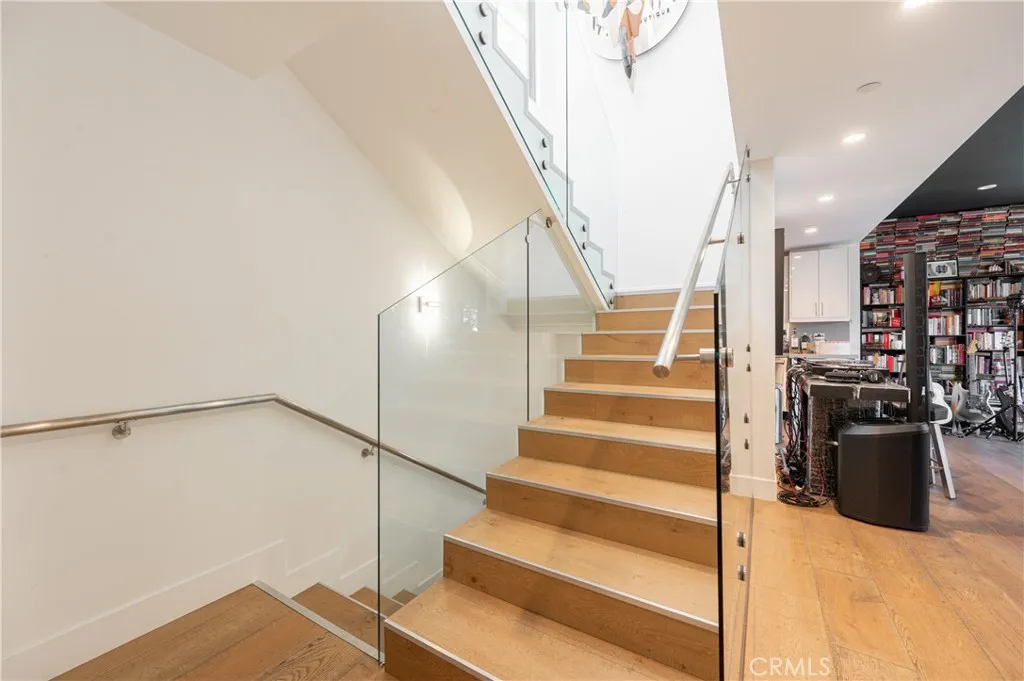 2239 Laurel Canyon, Los Angeles, California 90046 home-pic-14