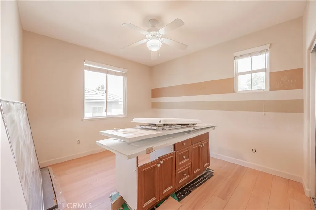 29276 Discovery Ridge, Saugus, California 91390 home-pic-16