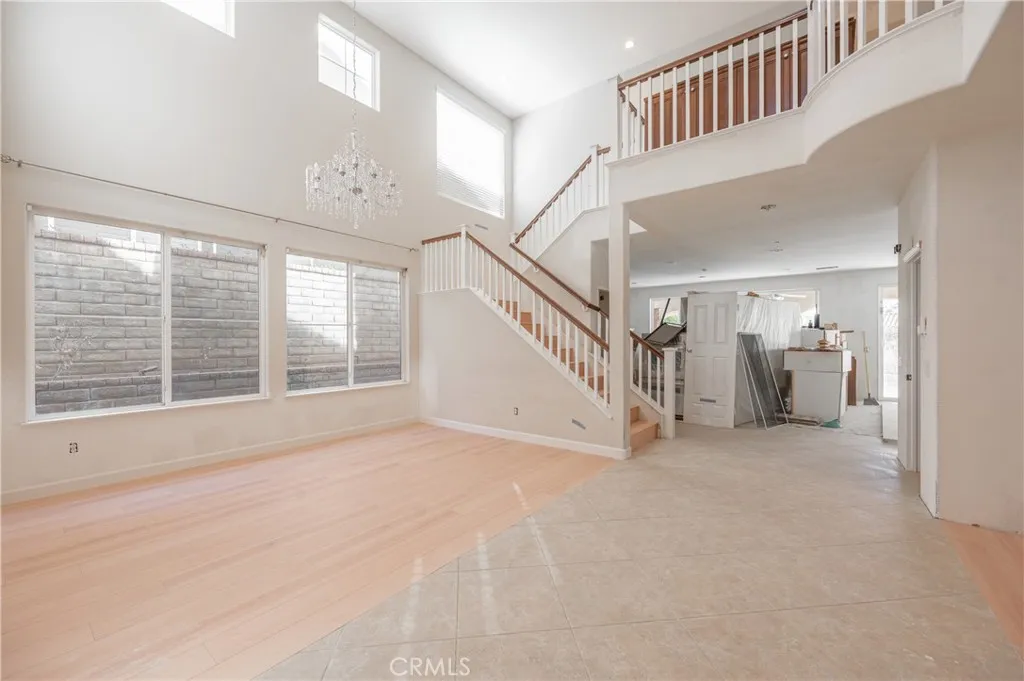 29276 Discovery Ridge, Saugus, California 91390 home-pic-2
