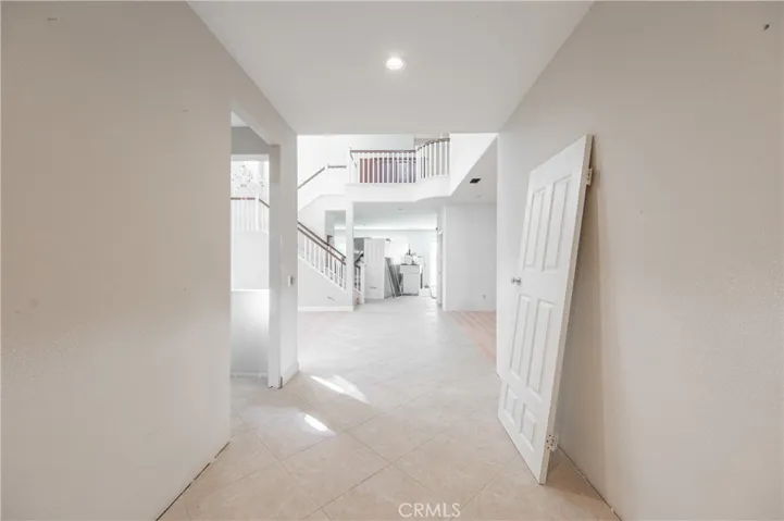 29276 Discovery Ridge, Saugus, California 91390