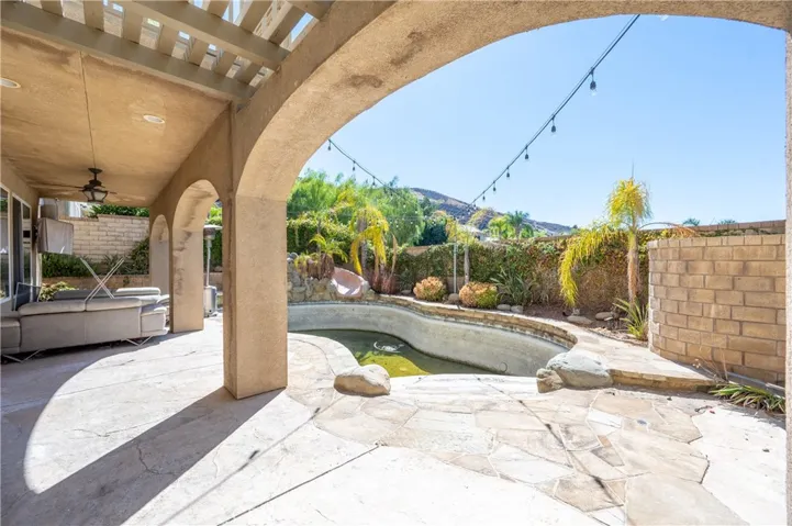 29276 Discovery Ridge, Saugus, California 91390