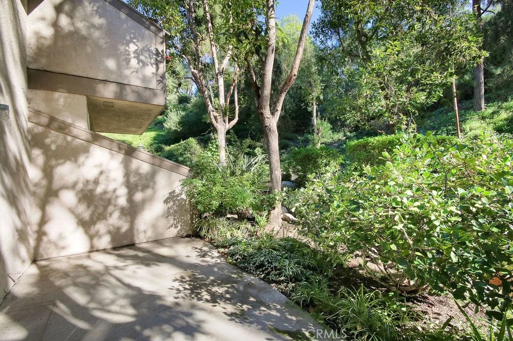 1680 Shady Brook, Fullerton, California 92831 home-pic-19